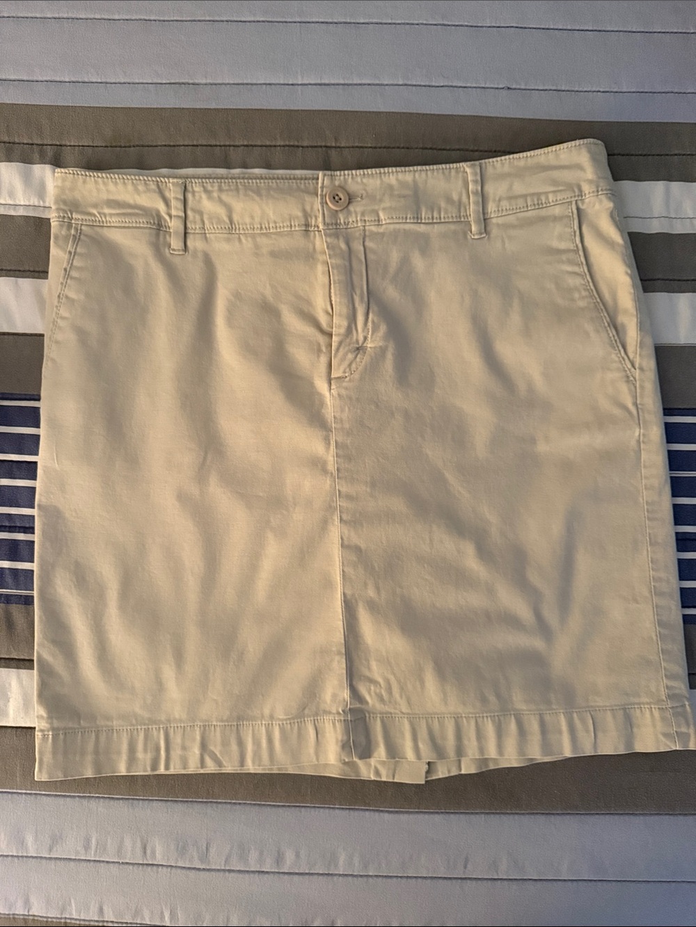 Women’s khaki pencil Skirt - Classic Chino Style